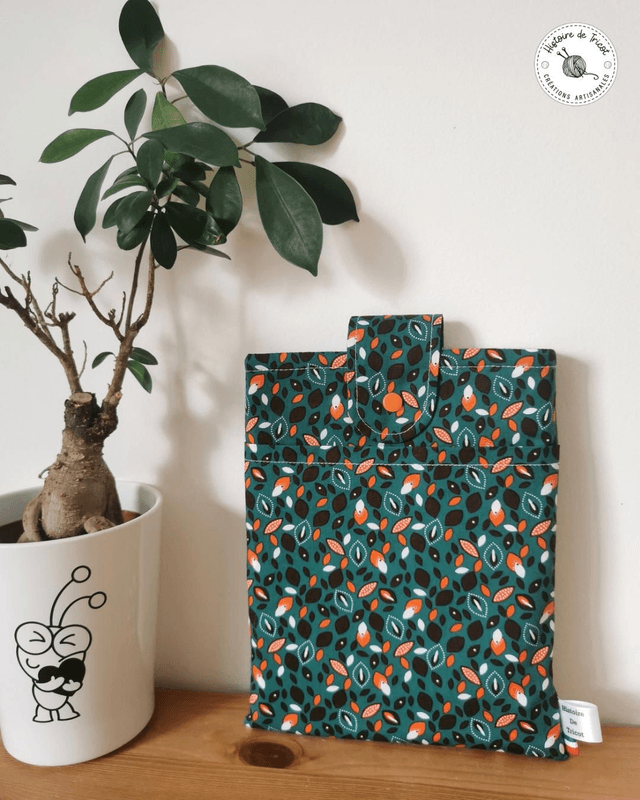 Pochette multi-usage ~ Livre ~ Carnet de santé ~ Agenda ~ Tablette